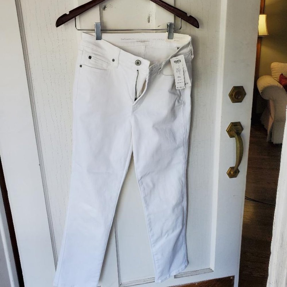 Chico's brand white, straight leg ankle jeans. Style is "DefineMe" denim.